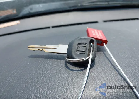 2001 Honda Cr-V Special Edition z USA, uszkodzony, nr VIN JHLRD18721C049934